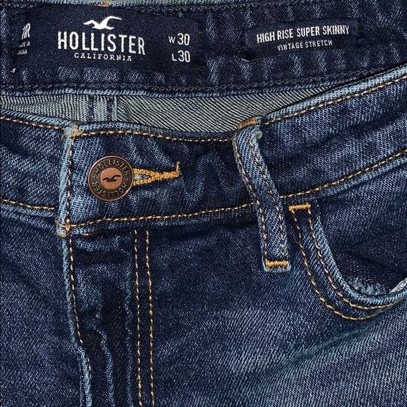 🔴 SOLD🔴 Hollister dark wash high rise skinny - Picture 4 of 6